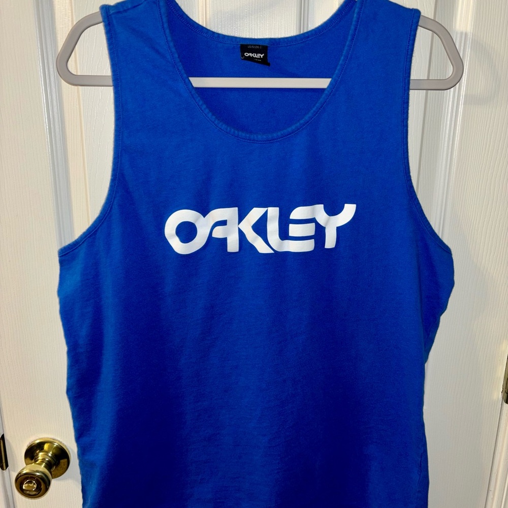 Oakley Royal Blue Tank with White Logo Size 2XL Never Worn